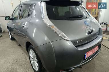 Хэтчбек Nissan Leaf 2014 в Ровно