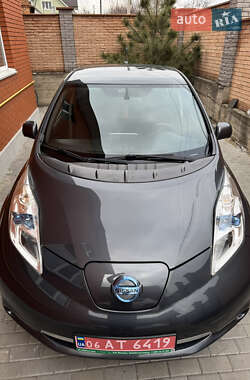 Хэтчбек Nissan Leaf 2013 в Виннице