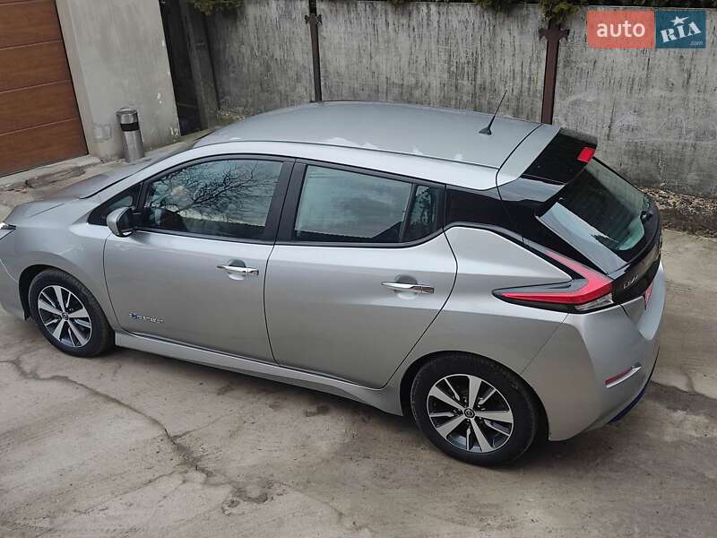 Хэтчбек Nissan Leaf 2019 в Ковеле