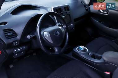 Хэтчбек Nissan Leaf 2013 в Запорожье