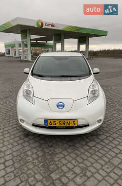 Хэтчбек Nissan Leaf 2016 в Стрые