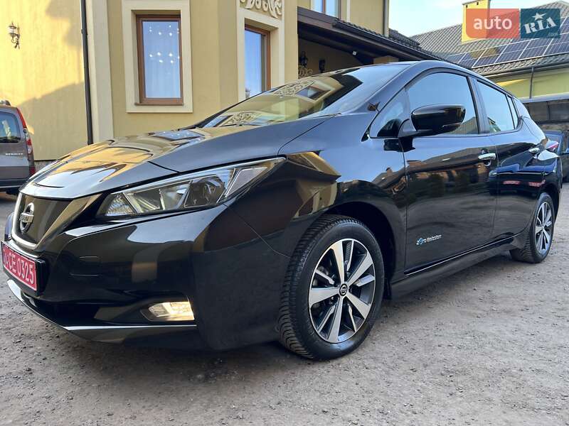 Хэтчбек Nissan Leaf 2019 в Львове