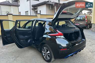 Хэтчбек Nissan Leaf 2019 в Львове