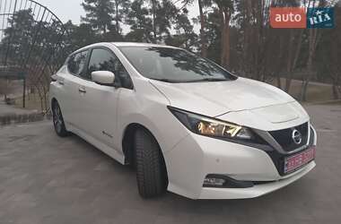 Хэтчбек Nissan Leaf 2020 в Киеве