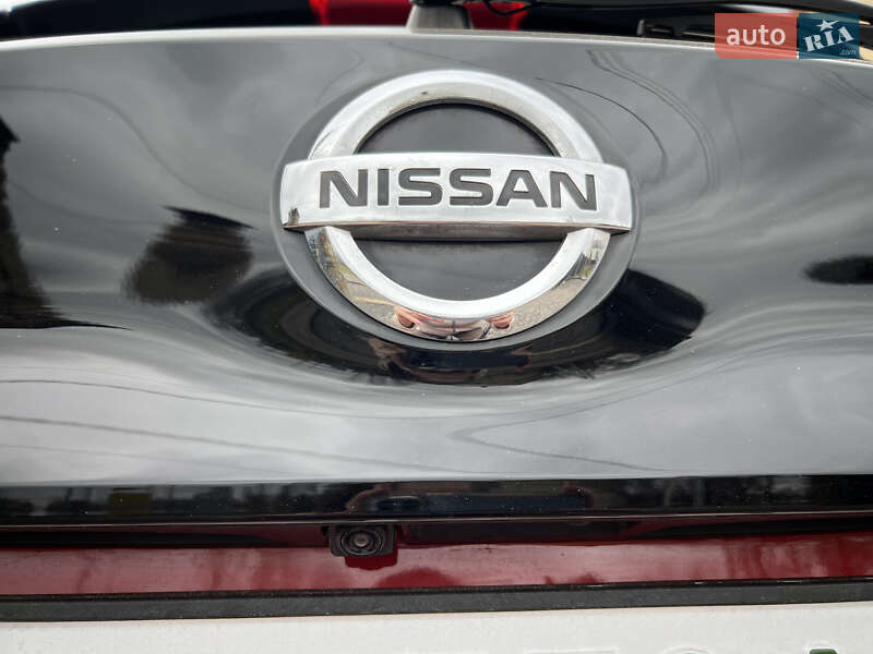 Хетчбек Nissan Leaf 2018 в Мостиській