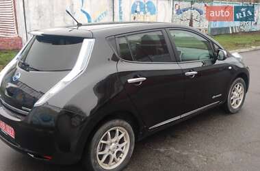 Хэтчбек Nissan Leaf 2014 в Кременчуге