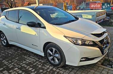 Хэтчбек Nissan Leaf 2018 в Ужгороде