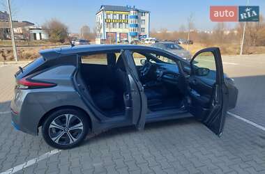 Хэтчбек Nissan Leaf 2020 в 