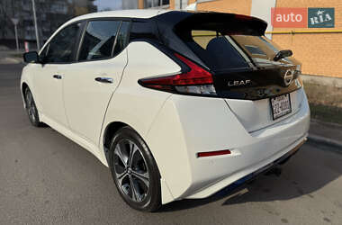 Хетчбек Nissan Leaf 2021 в Дніпрі