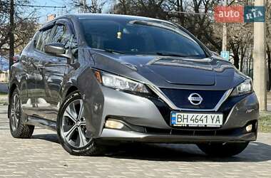 Хэтчбек Nissan Leaf 2018 в Одессе