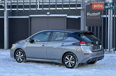 Хетчбек Nissan Leaf 2020 в Києві