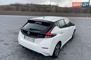 Хетчбек Nissan Leaf 2021 в Чернівцях