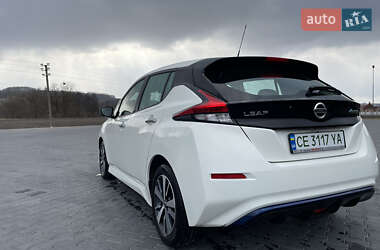 Хетчбек Nissan Leaf 2021 в Чернівцях