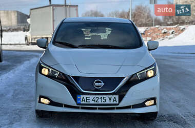 Хэтчбек Nissan Leaf 2019 в Днепре