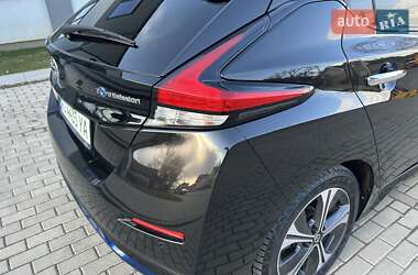 Хетчбек Nissan Leaf 2019 в 