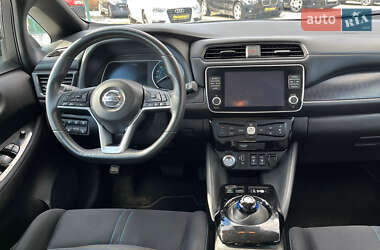 Хэтчбек Nissan Leaf 2020 в 