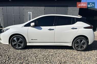 Хетчбек Nissan Leaf 2019 в Чернівцях