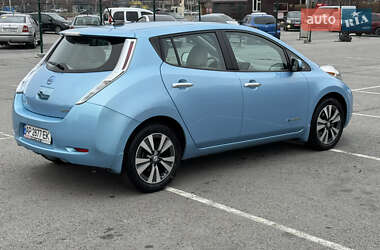 Хэтчбек Nissan Leaf 2014 в Запорожье