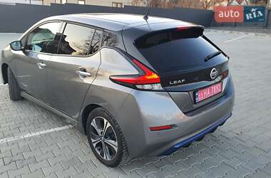 Хэтчбек Nissan Leaf 2019 в Черновцах