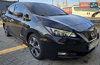 Хетчбек Nissan Leaf 2018 в  фото 23 Хетчбек Nissan Leaf 2018 в