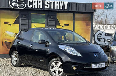 Хетчбек Nissan Leaf 2012 в Стрию