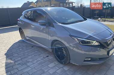 Хетчбек Nissan Leaf 2022 в Чернівцях
