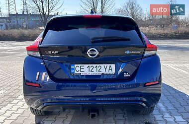 Хэтчбек Nissan Leaf 2019 в 