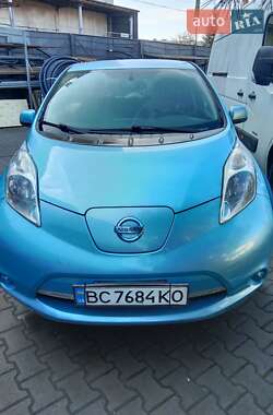 Хэтчбек Nissan Leaf 2015 в 