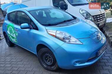 Хэтчбек Nissan Leaf 2015 в Львове