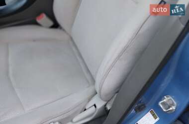 Хэтчбек Nissan Leaf 2012 в 