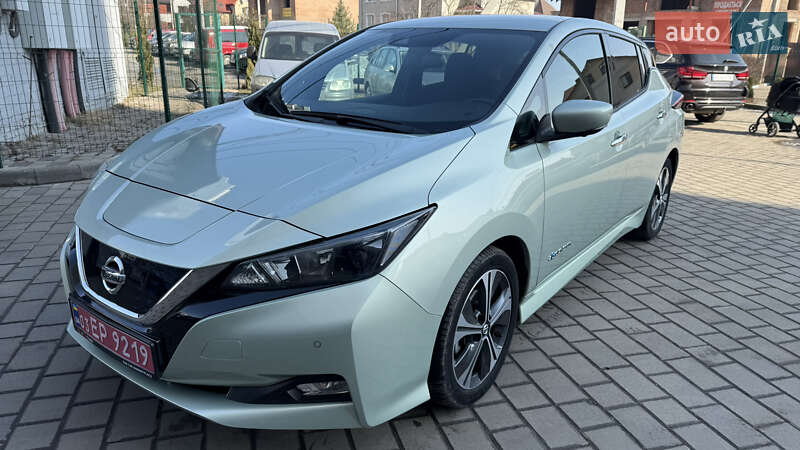 Хэтчбек Nissan Leaf 2018 в Луцке