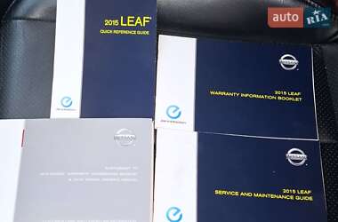Хэтчбек Nissan Leaf 2015 в 