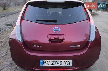 Хэтчбек Nissan Leaf 2014 в 