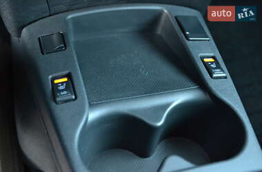 Хэтчбек Nissan Leaf 2014 в 