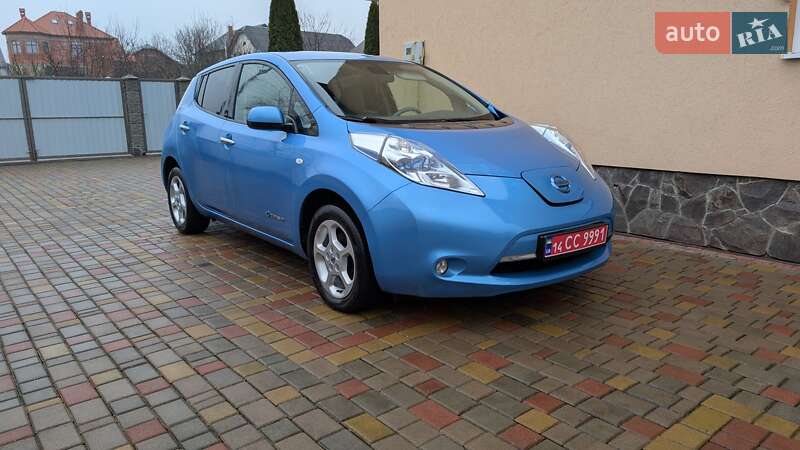 Хетчбек Nissan Leaf 2012 в Івано-Франківську