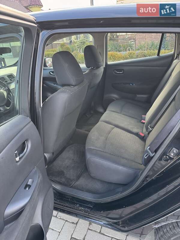 Хэтчбек Nissan Leaf 2013 в Золочеве