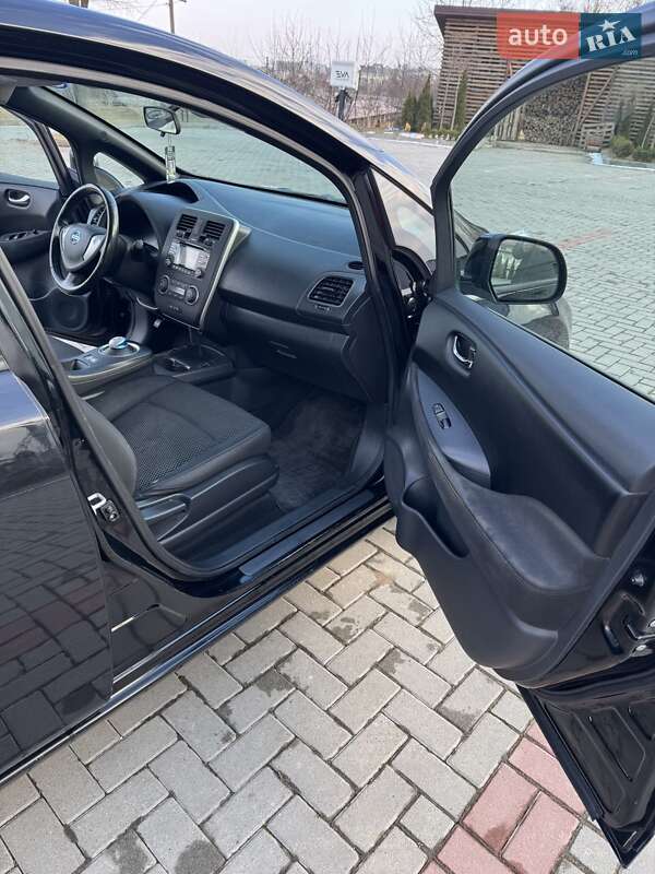 Хэтчбек Nissan Leaf 2013 в Золочеве