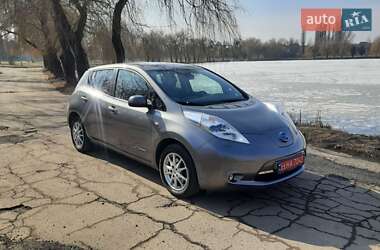 Хетчбек Nissan Leaf 2015 в Рівному