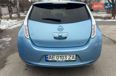 Хетчбек Nissan Leaf 2014 в Дніпрі