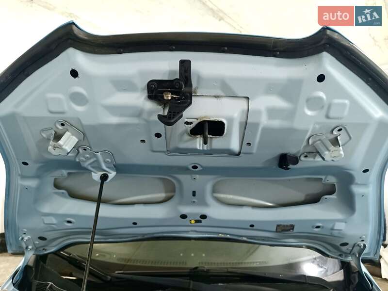 Хетчбек Nissan Leaf 2014 в Києві фото 26 Хетчбек Nissan Leaf 2014 в Києві