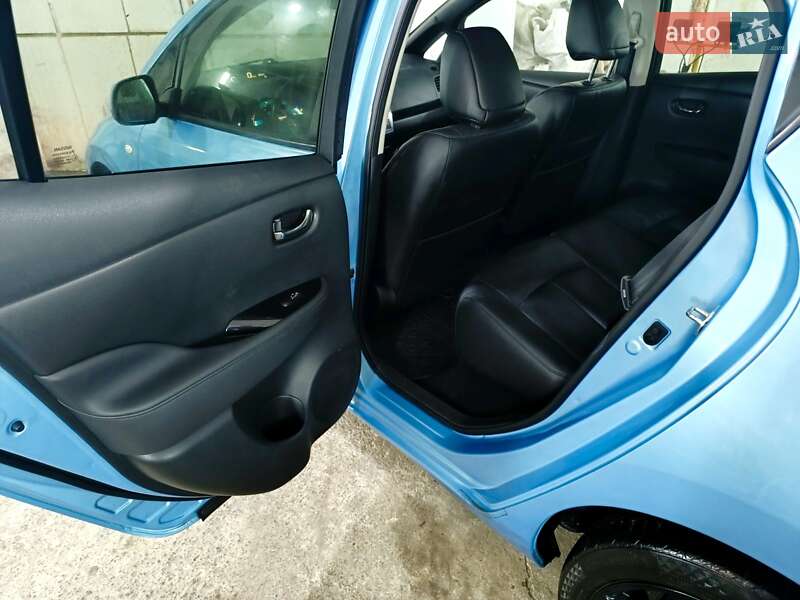 Хетчбек Nissan Leaf 2014 в Києві фото 30 Хетчбек Nissan Leaf 2014 в Києві