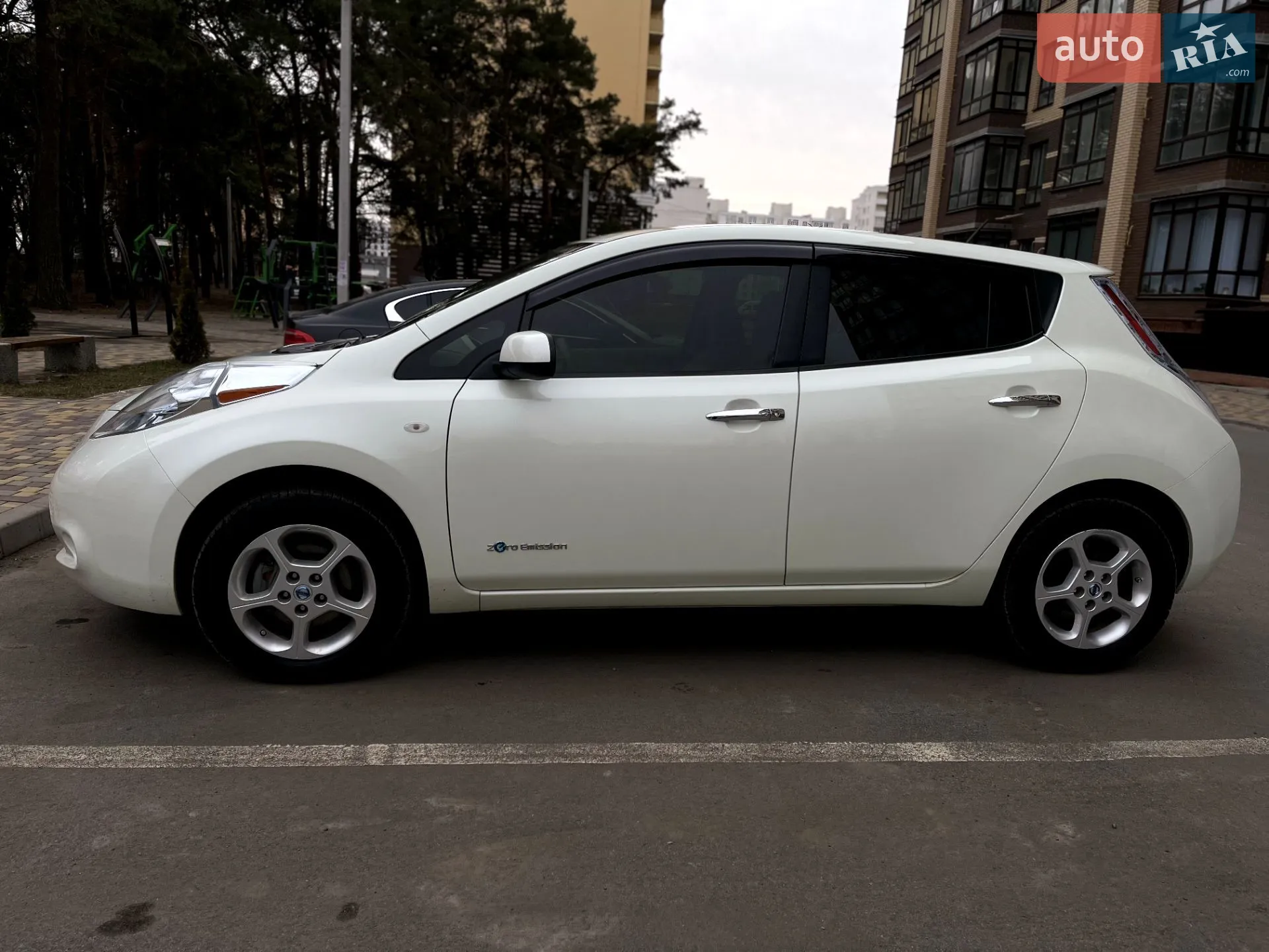 2011 Nissan Leaf - мініатюра 3