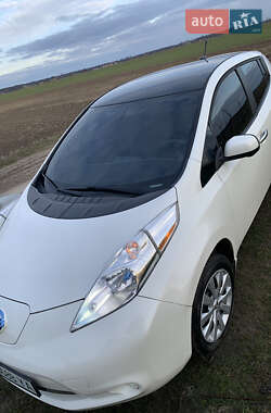 Хэтчбек Nissan Leaf 2013 в Луцке