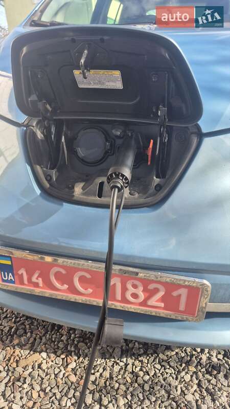 Хетчбек Nissan Leaf 2015 в Трускавці