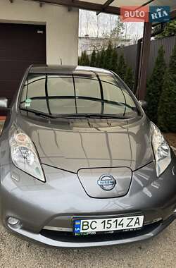 Хэтчбек Nissan Leaf 2014 в 