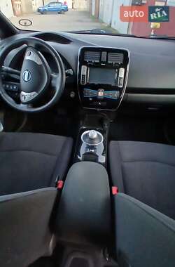 Хэтчбек Nissan Leaf 2014 в Кременчуге