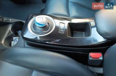 Хэтчбек Nissan Leaf 2014 в 