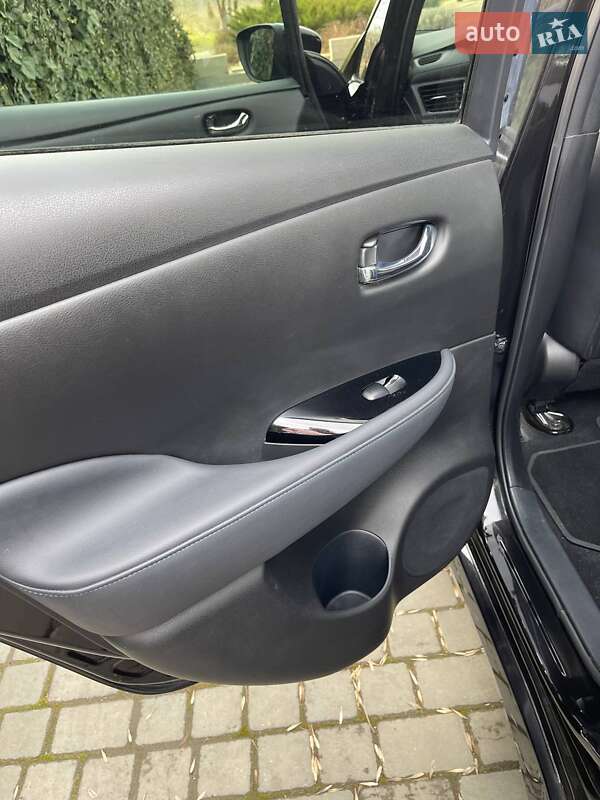 Хэтчбек Nissan Leaf 2019 в Одессе