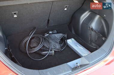 Хэтчбек Nissan Leaf 2020 в 