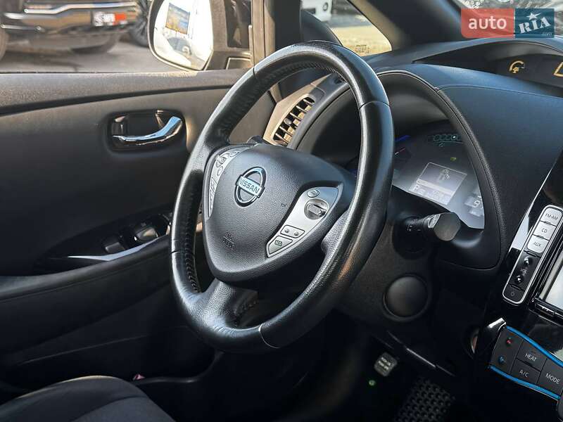 Хэтчбек Nissan Leaf 2014 в Харькове